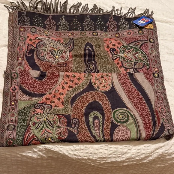 Elegant Paisley Tapestry Scarf - Multicolor - Picture 3 of 3